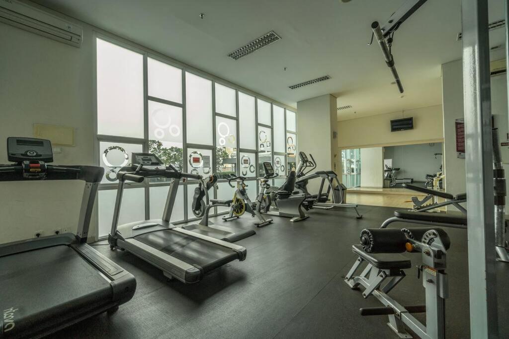 Modern & Comfy Studio In Central Jakarta, Scbd Exteriör bild